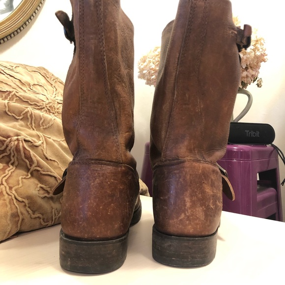 Distressed Frye leather motorcycle boots - Picture 7 of 9